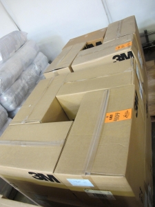 (16) 3M MATS, 49" X 16 FT X 0.40" THK SIZE, OFF-WHITE COLOR.. LOADING & HANDLING FEE $15-4104